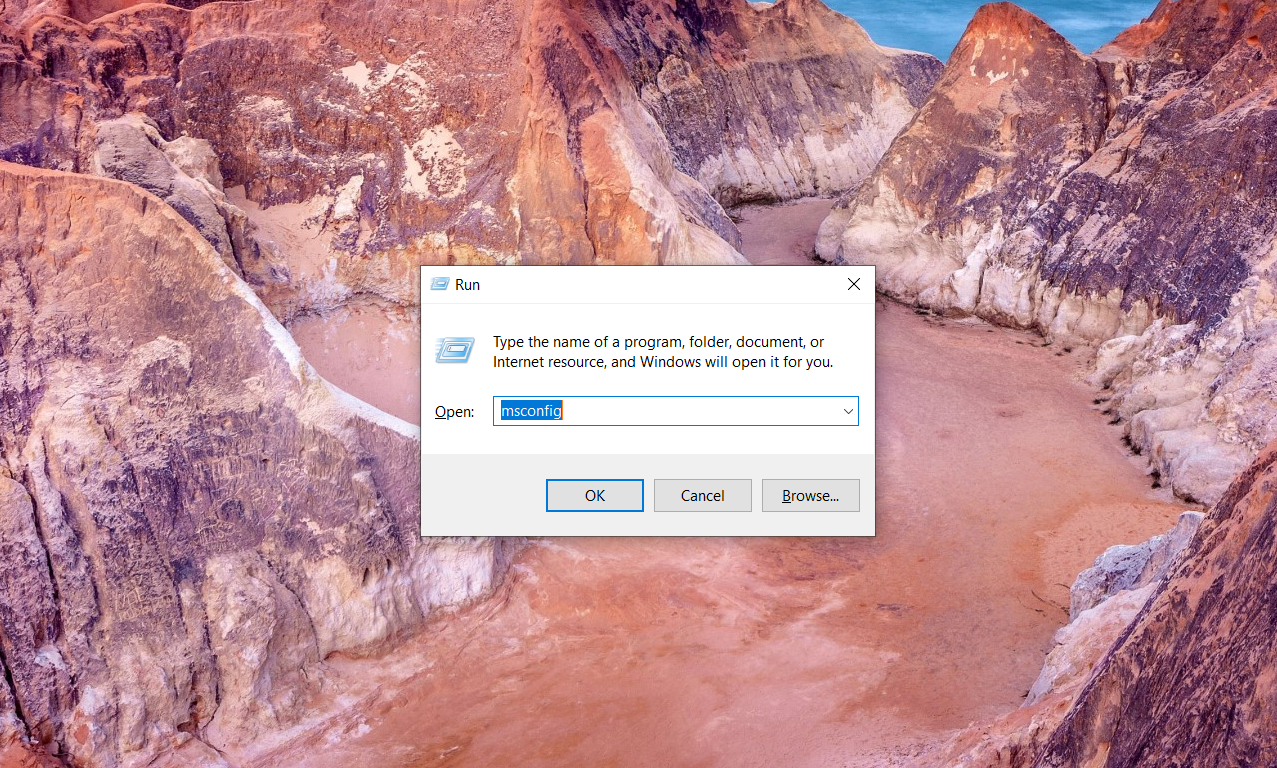 الدخول للوضع الآمن Safe Mode باستخدام msconfig.